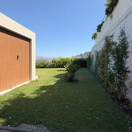 Luxury With Stunning Sea View And Spectacular Sunsets Βίλα *